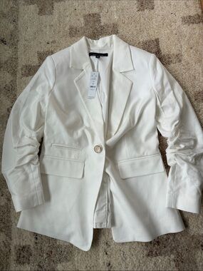 White House Black Market Ivory Single-Button Blazer